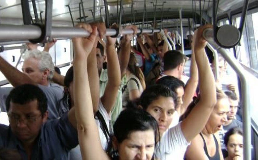 Movimento estudantil promete resposta ao aumento de tarifa em Maceió