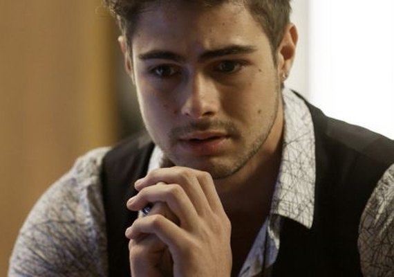 'Rock Story': Léo Régis desmascara Manu e viaja com Stefany para a Europa