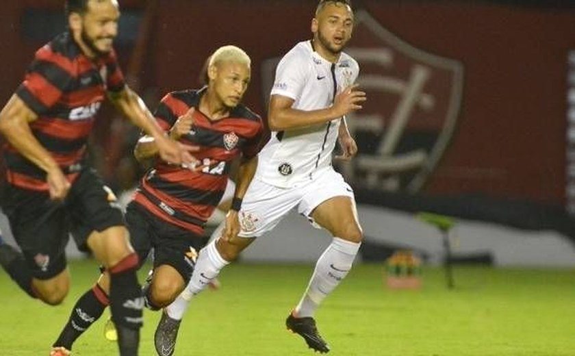 Corinthians e Vitória empatam sem gols na Copa do Brasil