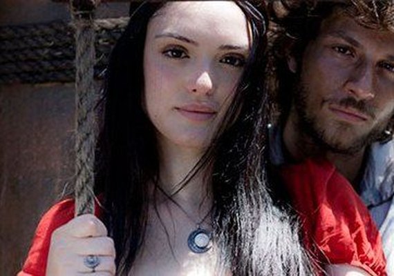 'Novo Mundo': Anna e Joaquim enganam Thomas e fogem com os filhos em balão
