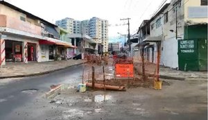 Casal dá apoio à Prefeitura de Maceió em conserto de galeria de águas pluviais na Jatiúca