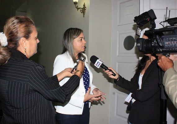 Deputada indica construção de Casas de Passagens para mulheres vítimas de violência