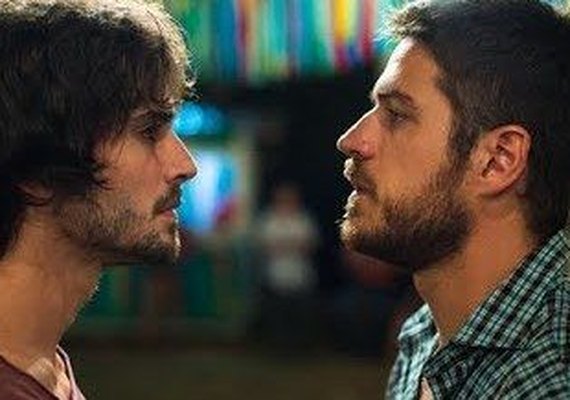 'A Força do Querer': Ruy tira trabalho e casa de Zeca para afastá-lo de Ritinha