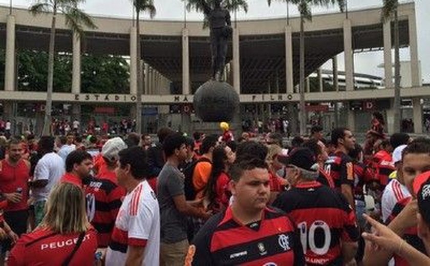 Fla ameaça não jogar no Maracanã se 'entidades hostis' assumirem gestão