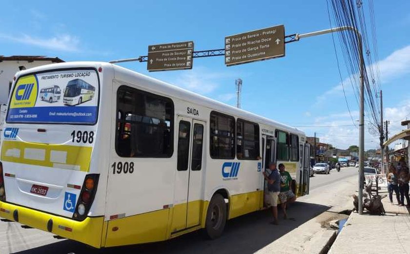 Passageiros da Barra de Santo Antônio denunciam péssimas condições de ônibus