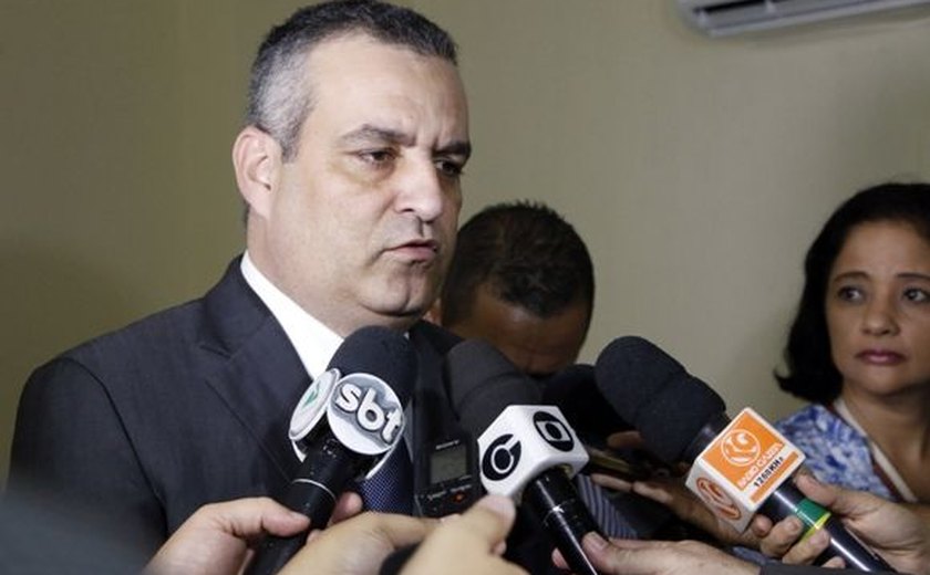 MPE denuncia prefeito de Campo Grande por crime de corrupção ativa