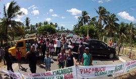 População de Piaçabuçu fecha rodovia AL-101 em protesto contra a 'água salgada'