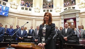 Acusada de acobertar suspeitos de terrorismo, Cristina Kirchner irá a julgamento