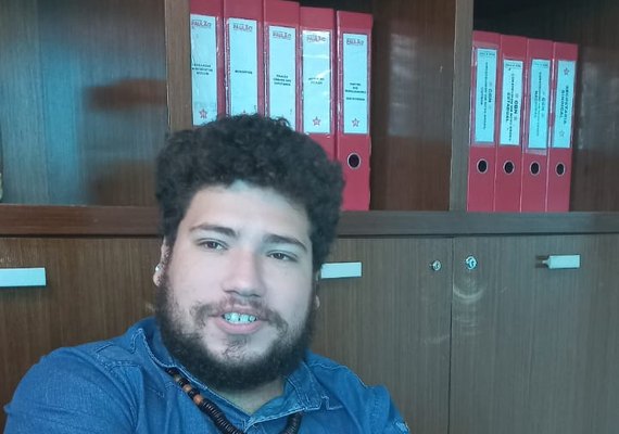 Estudante da Uneal toma posse na direção nacional de universidades públicas da UNE