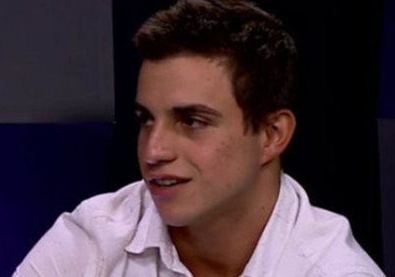 'BBB 17': Manoel diz que vai esperar Vivian, mesmo no Carnaval