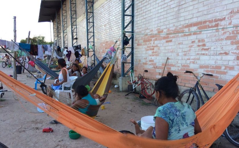 Alto comissário da ONU diz que 'situação de indígenas venezuelanos no Brasil é trágica'