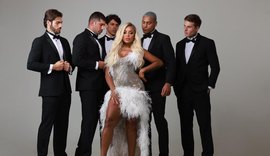 Apresentadora Cariúcha estreia no SuperPop com look de alta-costura da Victoria Alta Costura