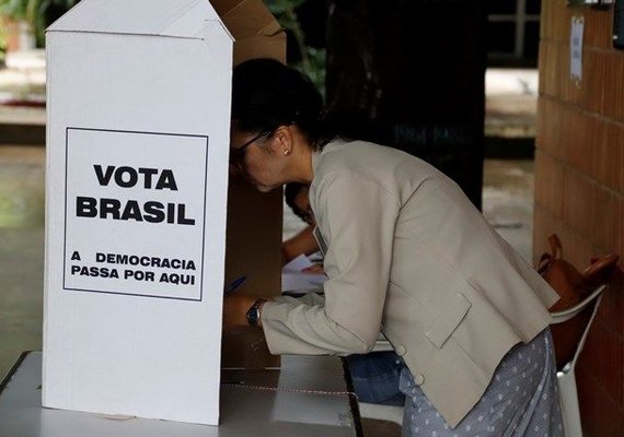 Líderes partidários negociam adiamento de eleições municipais