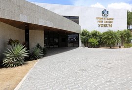 Justiça condena idoso a 63 anos de prisão por estupro de vulneráveis em Arapiraca