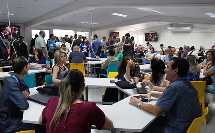 Cesmac promove debate aberto ao público sobre um dos temas mais preocupantes da educação atual