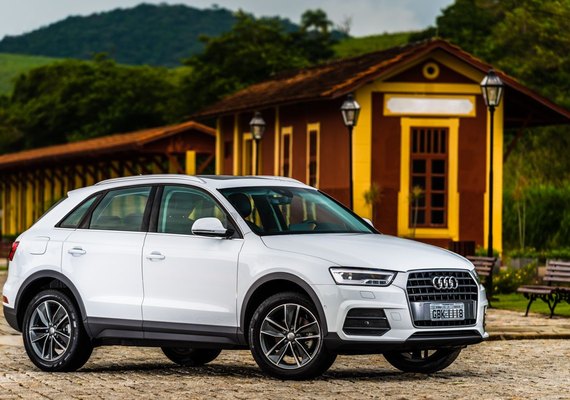 Audi Q3 1.4 Flex produzido no Brasil chega ao mercado