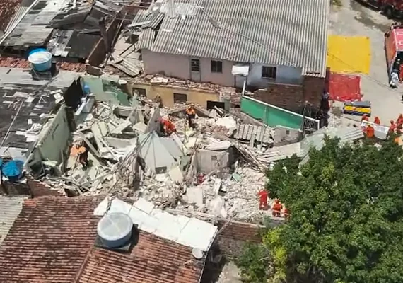 Desabamento em Olinda deixa dois mortos e feridos