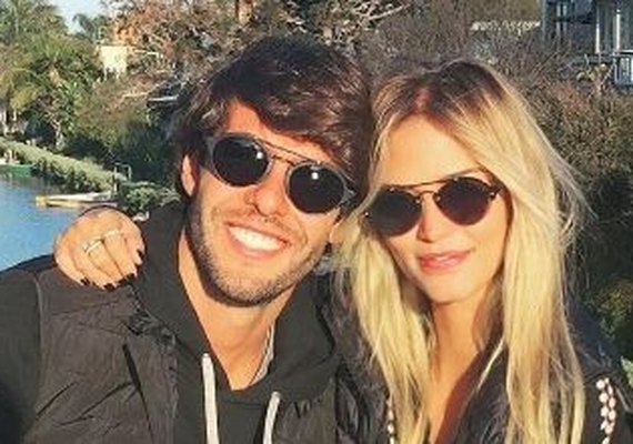 Kaká e Carolina Dias ficam noivos em Nova York! Casório ainda não está marcado