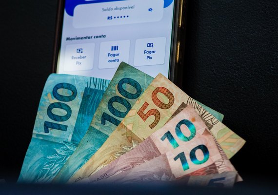 Governo de Alagoas antecipa salário dos servidores estaduais para 23 de junho