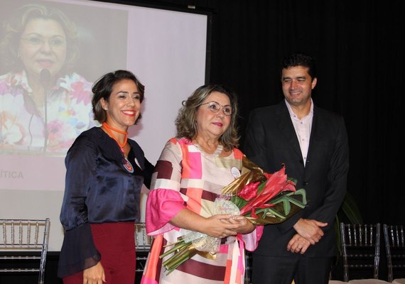 Troféu Selma Bandeira homenageia mulheres de Maceió de destaque em diversas áreas