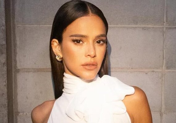 Bruna Marquezine é confundida com mulher trans e é atacada
