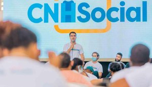 Prefeito de Maceió, JHC lança programa CNH social