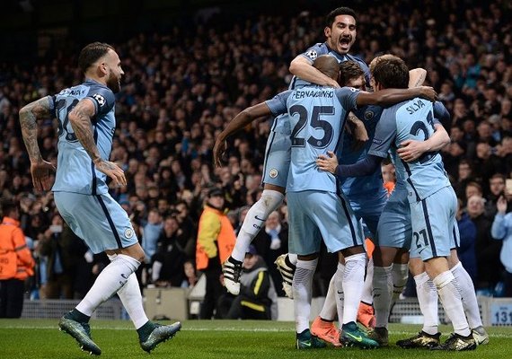 City vence Barcelona de virada e se recupera na Liga dos Campeões