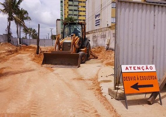 Obra que melhora fluxo de esgoto na Assis Chateaubriand termina na próxima semana