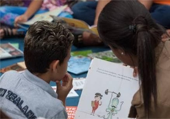 Estudo aponta maneiras de aproximar as crianças dos livros