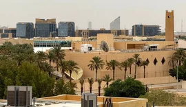 Em meio a conflito com Irã, EUA orientam cidadãos a deixarem 14 países do Oriente Médio