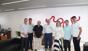 Lyra recebe investidores da Natville, indústria de laticínios que chega a Alagoas