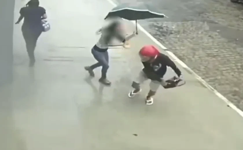Homem é preso por roubo e tentativa de assalto contra mulheres na Jatiúca