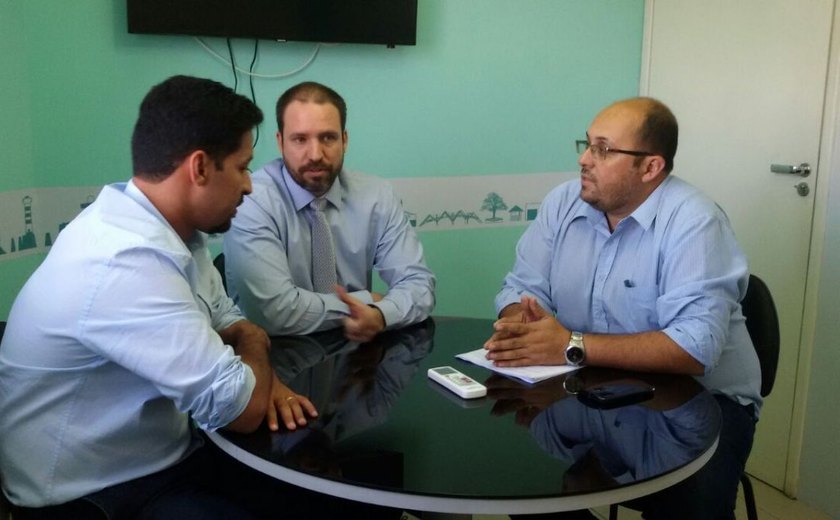 Presidente do CRF/AL se reúne com o deputado Rodrigo Cunha
