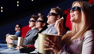 Rede de cinemas oferece ingresso de graça e pipoca com desconto: veja