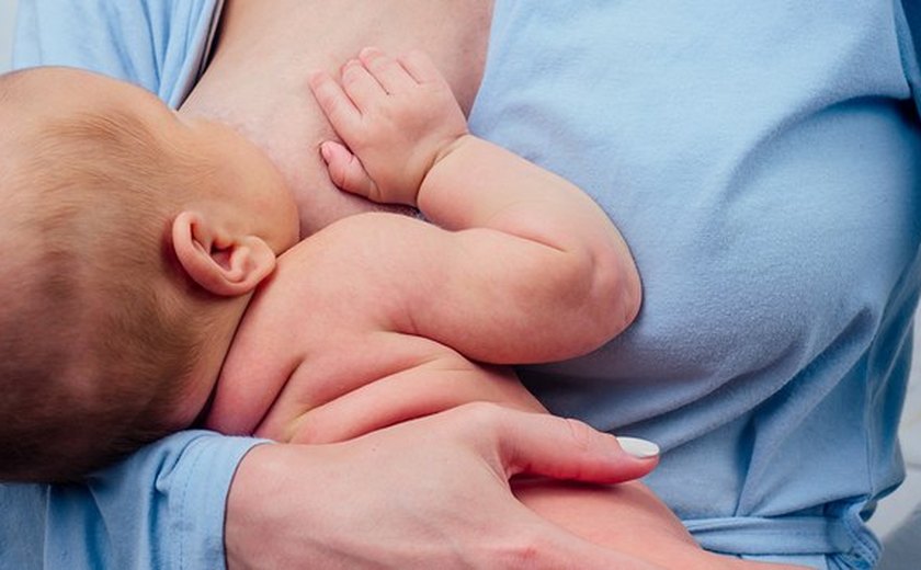 Agosto Dourado reforça importância do aleitamento materno para a saúde dos bebês