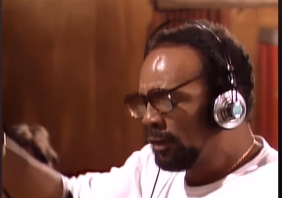 Quincy Jones, produtor musical que atuou com Sinatra e Michael Jackson, morre aos 91 anos