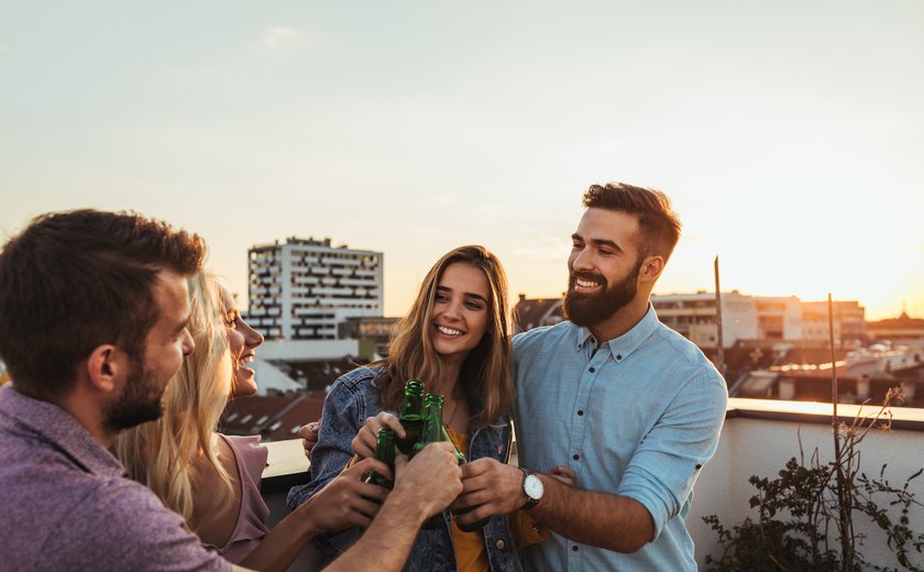 Dia dos namorados: 'Te amo e quero você satisfeito com outras pessoas também1
