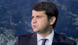 Governo do RJ aconselha turista não vacinado a evitar matas e cachoeiras