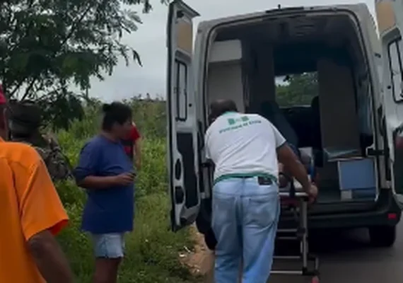 Pedestre é atropelado por caminhonete e fica ferido na AL-486, em Craíbas
