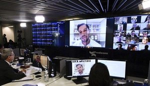 Senado aprova pagamento de R$ 600 mensais a trabalhadores informais