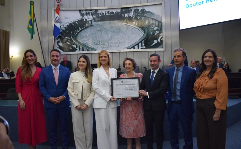 Assembleia Legislativa de Alagoas homenageou médica Rafaella Toledo pelo trabalho dedicado a pacientes carentes na oncologia
