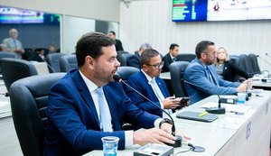 Vereador repercute entrega de pavimentação de 114 ruas na Santa Lúcia