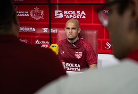 Crystopher destaca força coletiva do CRB e pede humildade na reta final da Série B