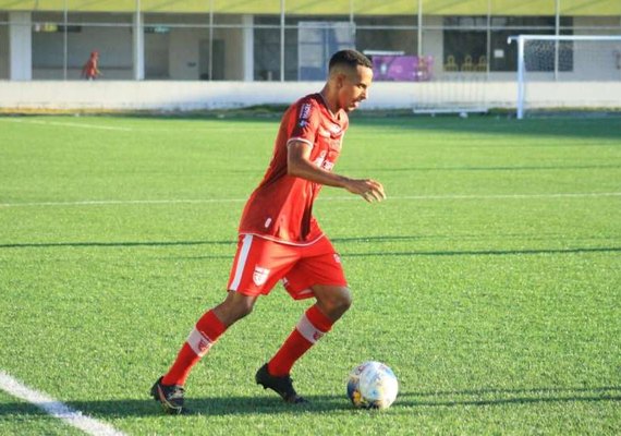 Lateral Jefferson  é promessa garantida do CRB, que lidera Copa Nordeste Sub-20