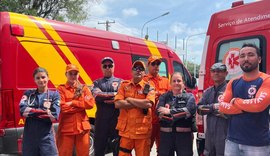 Equipes do Corpo de Bombeiros e do Samu salvam vítima de afogamento na Pajuçara