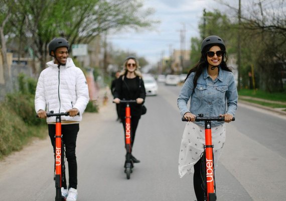 Uber lança serviço de patinetes elétricas em São Paulo