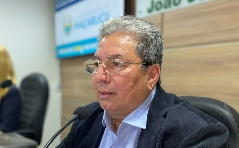 Transporte de areia danifica a rodovia AL-101 Sul