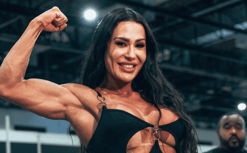 Musa fitness e ex-BBB Gracyanne Barbosa vira evangélica e frequenta igreja de Silas Malafaia