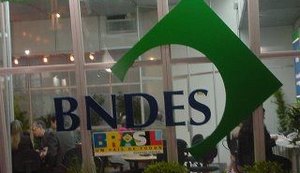 Operação da Polícia Federal investiga fraude em empréstimo do BNDES à JBS