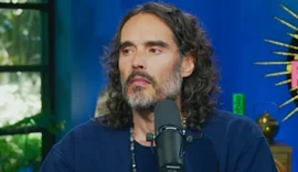 Russell Brand, ator e ex-marido de Katy Perry, é acusado de estupro